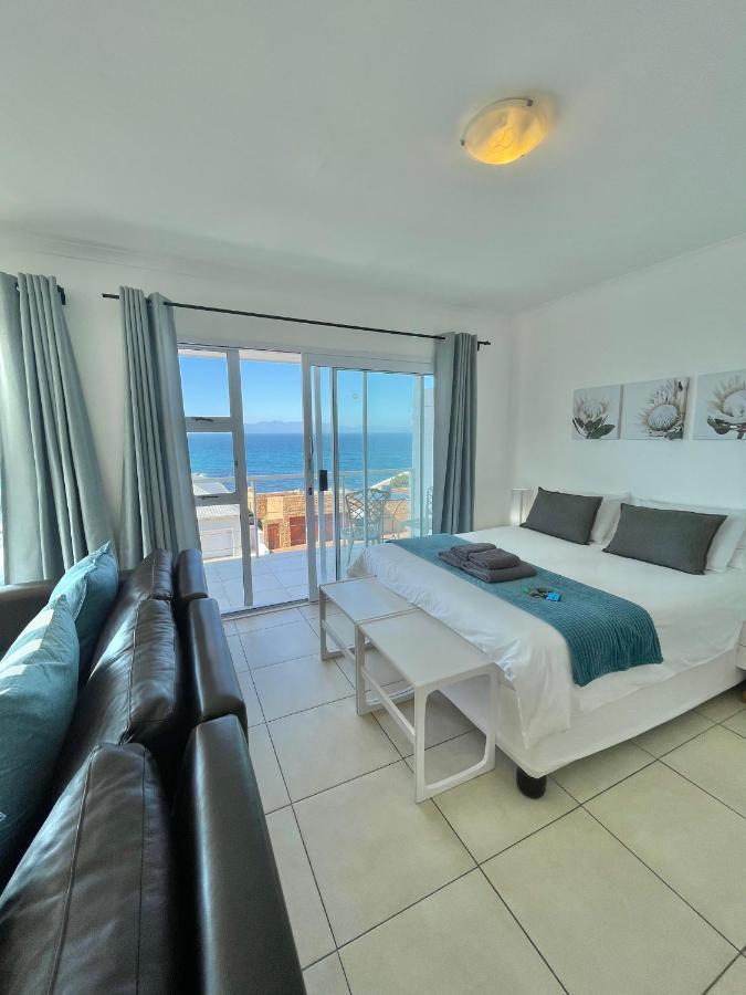 Sail Away Studios Simonʼs Town Exteriér fotografie